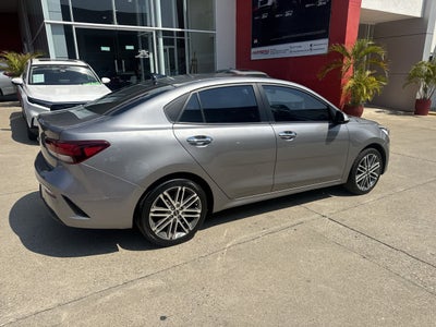 2023 Kia Rio 1.6 Sedan EX At