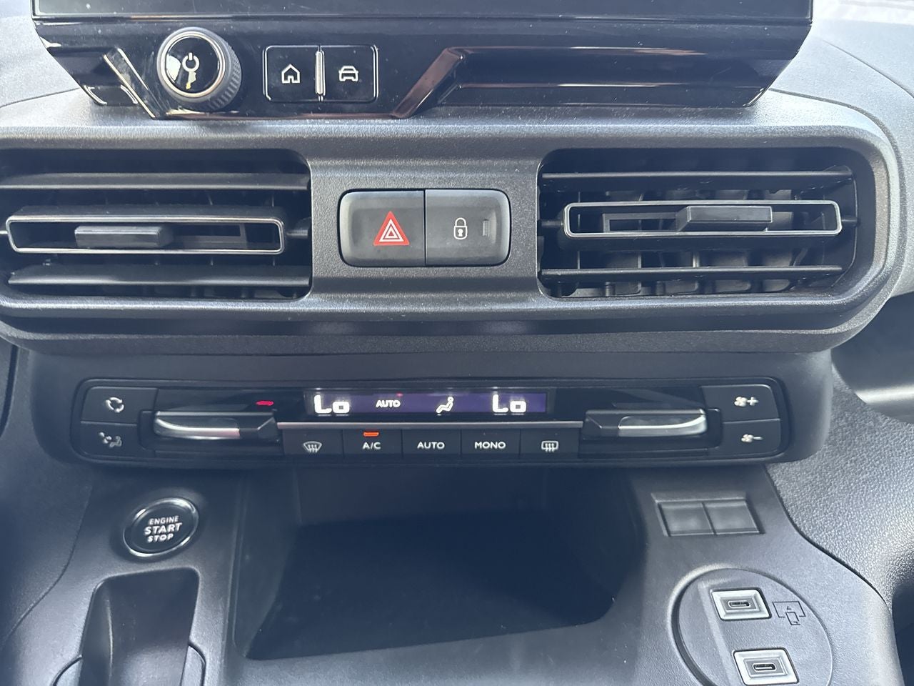 2025 Peugeot Rifter 1.2 Puretech Allure Pack At