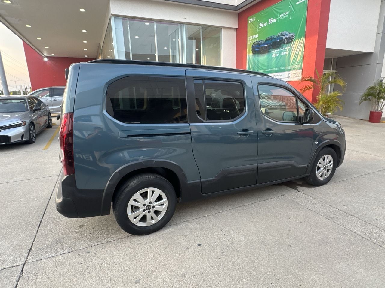 2025 Peugeot Rifter 1.2 Puretech Allure Pack At