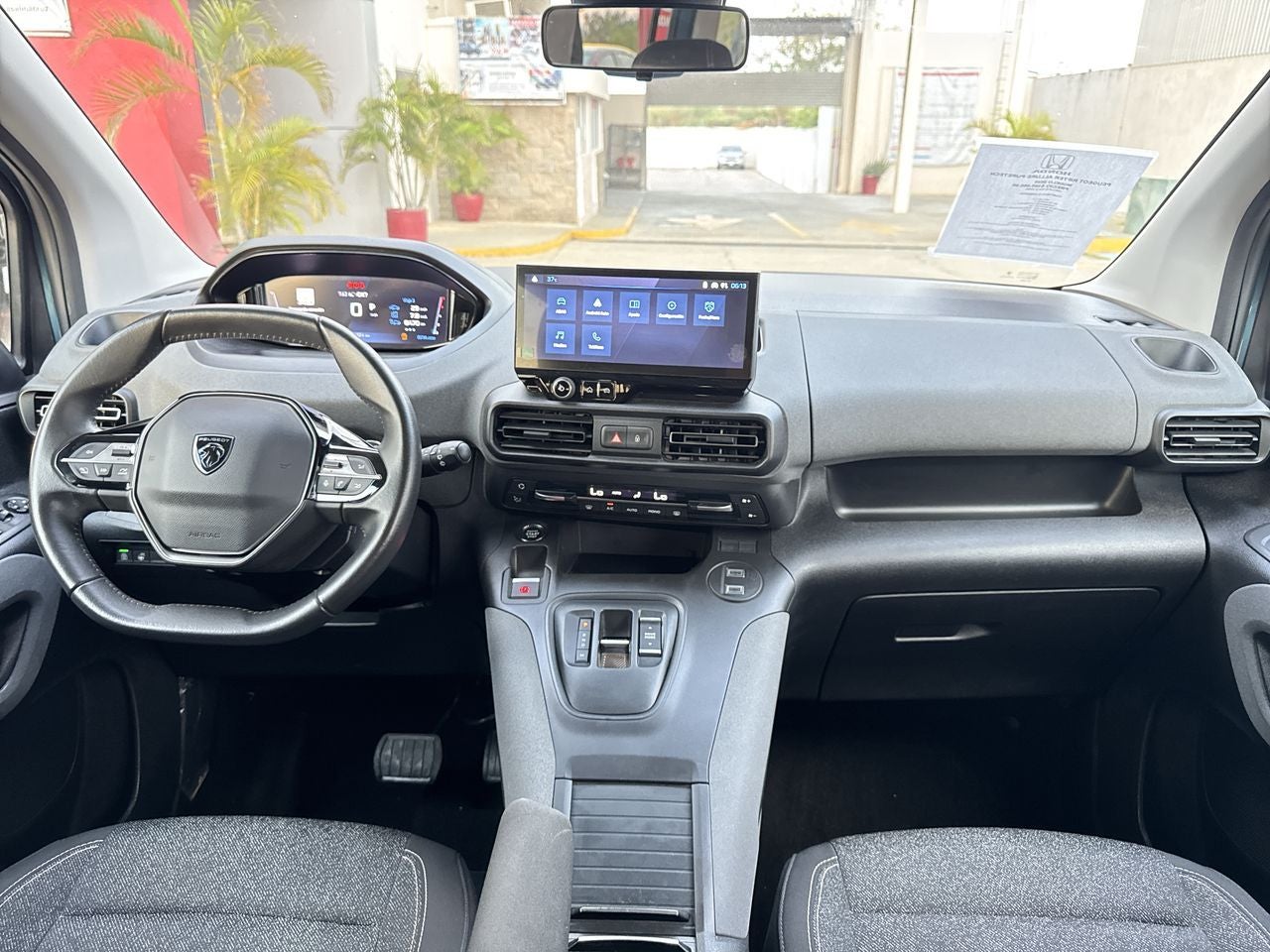 2025 Peugeot Rifter 1.2 Puretech Allure Pack At